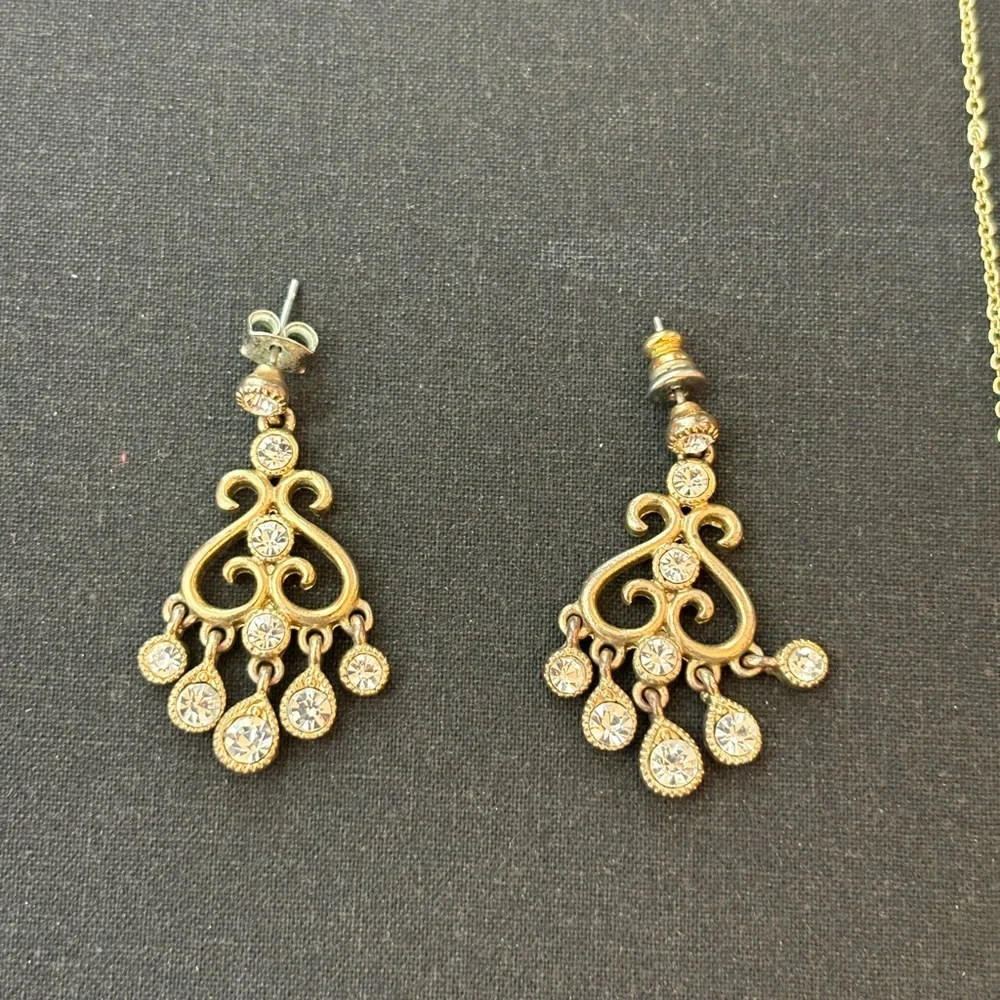 Elegant Gold Jewelry Set - 3 Earrings, Set of 3 Rings, and Necklace! -NWT - Picture 2 of 7